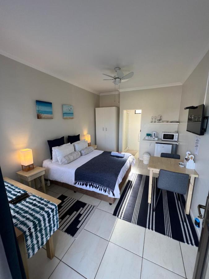 10 On Beresford Hotel East London Ngoại thất bức ảnh