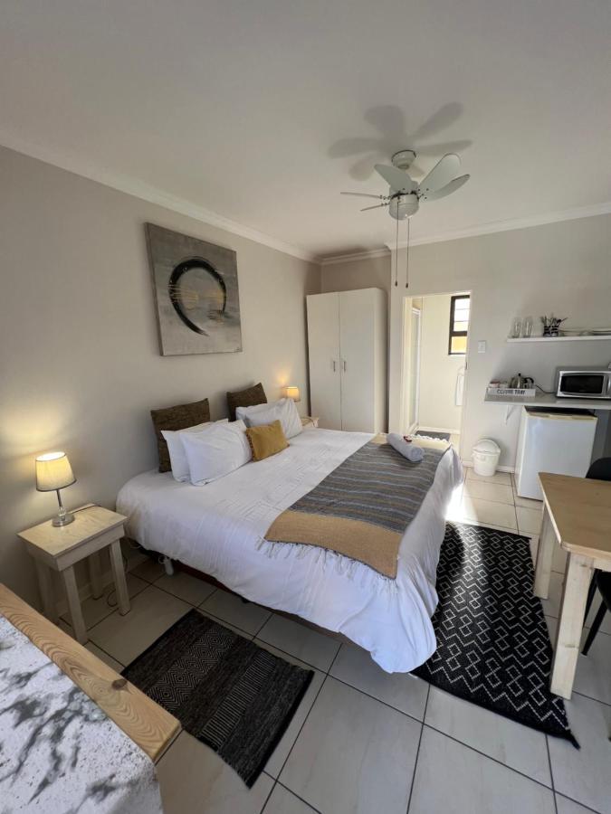 10 On Beresford Hotel East London Ngoại thất bức ảnh